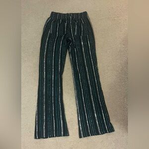 Roxy brand linen pants. Never worn. Tags still attached